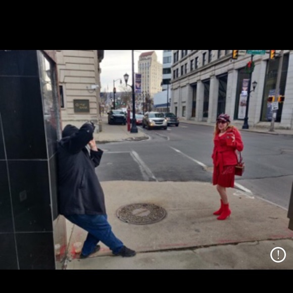 Meet your Posher, Mary Beth - Picture 5 of 5